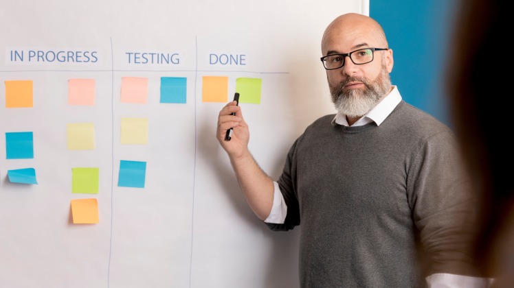 تفاوت Iteration و Sprint در توسعه چابک؛ شبیه‌اند یا کاملاً متفاوت؟